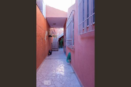 Casa à venda com 130m², 3 quartos e 3 vagasCorredor