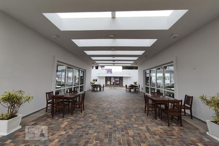 Apartamento para alugar com 76m², 2 quartos e 2 vagasCondomínio