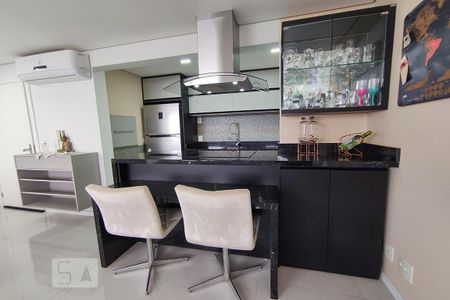 Apartamento para alugar com 76m², 2 quartos e 2 vagasCozinha
