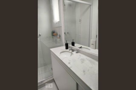 Apartamento para alugar com 76m², 2 quartos e 2 vagasBanheiro da Suíte