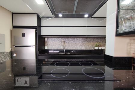 Apartamento para alugar com 76m², 2 quartos e 2 vagasCozinha