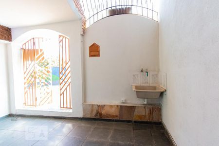 Casa para alugar com 80m², 2 quartos e sem vaga Casa para alugar com 80m², 2 quartos e sem vagaLavanderia