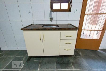 Casa para alugar com 80m², 2 quartos e sem vaga Casa para alugar com 80m², 2 quartos e sem vagaCozinha