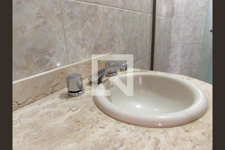 Casa para alugar com 290m², 4 quartos e 3 vagasBanheiro da Suíte