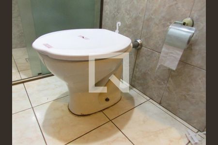 Casa para alugar com 290m², 4 quartos e 3 vagasBanheiro Social