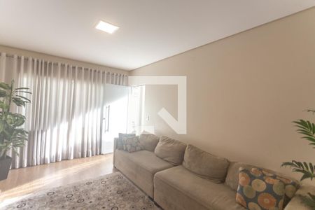 Sala de estar de casa à venda com 4 quartos, 240m² em Baeta Neves, São Bernardo do Campo