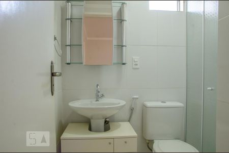 Banheiro de apartamento para alugar com 2 quartos, 54m² em Jardim Carlu, São Paulo