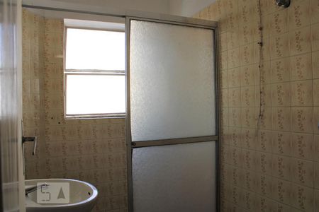 Banheiro de kitnet/studio para alugar com 1 quarto, 30m² em Campos Elíseos, São Paulo