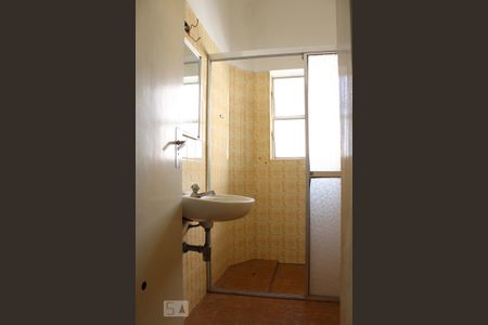 Banheiro de kitnet/studio para alugar com 1 quarto, 30m² em Campos Elíseos, São Paulo