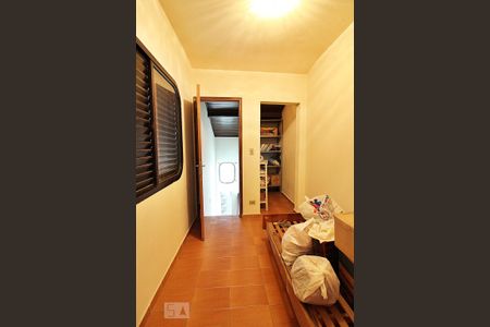 Casa à venda com 340m², 4 quartos e 4 vagasQuarto de Serviço