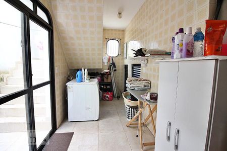 Casa à venda com 340m², 4 quartos e 4 vagasLavanderia