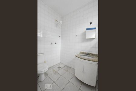 Casa à venda com 360m², 3 quartos e 6 vagasBanheiro 01 Externo