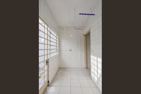 Casa à venda com 360m², 3 quartos e 6 vagasLavanderia