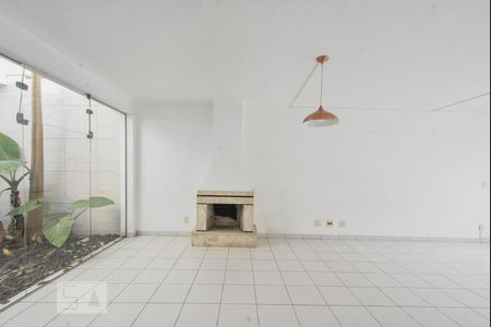 Casa à venda com 360m², 3 quartos e 6 vagasSala de Inverno