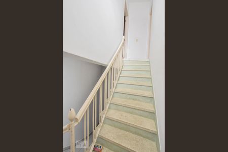 Casa à venda com 360m², 3 quartos e 6 vagasEscada