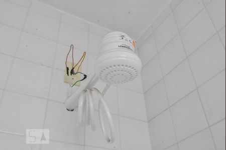 Casa à venda com 360m², 3 quartos e 6 vagasBanheiro 01 Externo