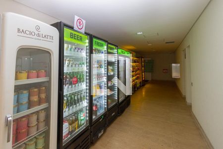 Apartamento à venda com 178m², 3 quartos e 3 vagasMini Market