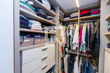 Apartamento à venda com 178m², 3 quartos e 3 vagasCloset da Suíte 1