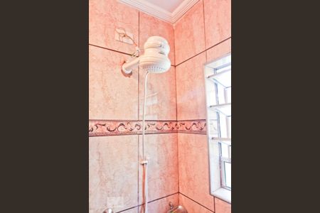 Casa para alugar com 90m², 2 quartos e 2 vagasBanheiro