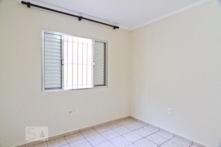 Casa para alugar com 90m², 2 quartos e 2 vagasQuarto 2