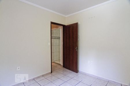 Casa para alugar com 90m², 2 quartos e 2 vagasQuarto 2