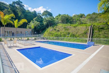 Apartamento para alugar com 45m², 2 quartos e 1 vagaÁrea comum - Piscina