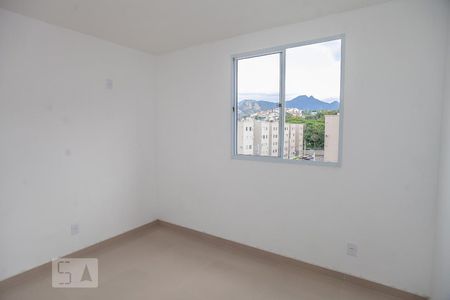 Quarto 2 de apartamento para alugar com 2 quartos, 45m² em Curicica, Rio de Janeiro