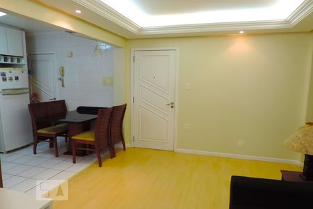 Sala de apartamento para alugar com 2 quartos, 65m² em Centro, Florianópolis