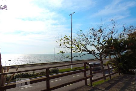 Apartamento para alugar com 65m², 2 quartos e 1 vagaVista Beira Mar