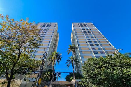 Apartamento à venda com 69m², 3 quartos e 1 vaga Apartamento à venda com 69m², 3 quartos e 1 vagaFachada