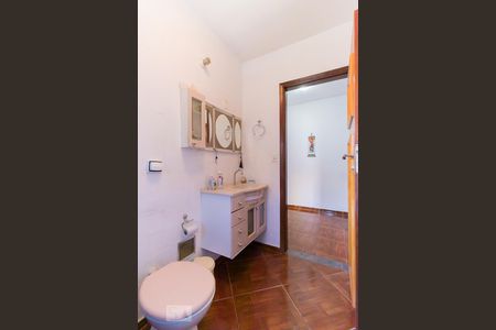 Casa à venda com 120m², 3 quartos e 1 vagaBanheiro 