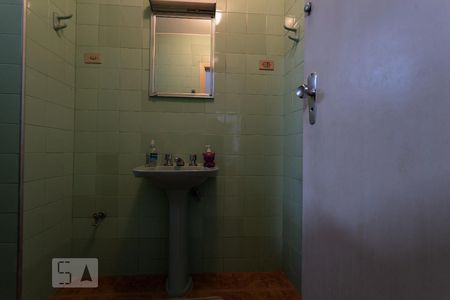 Casa à venda com 200m², 5 quartos e 2 vagasBanheiro 1