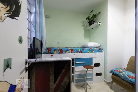 Casa à venda com 200m², 5 quartos e 2 vagasQuarto 4