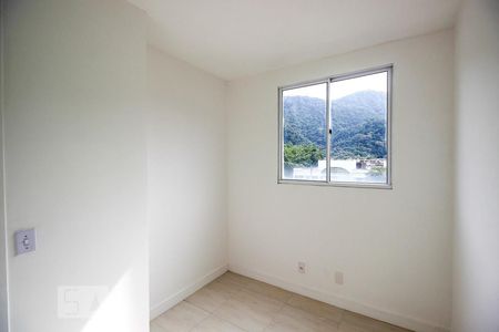 Quarto 2 de apartamento à venda com 3 quartos, 60m² em Vargem Pequena, Rio de Janeiro