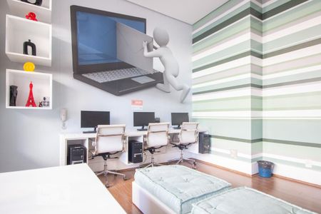 Apartamento para alugar com 64m², 2 quartos e 1 vagaÁrea comum - Lan House