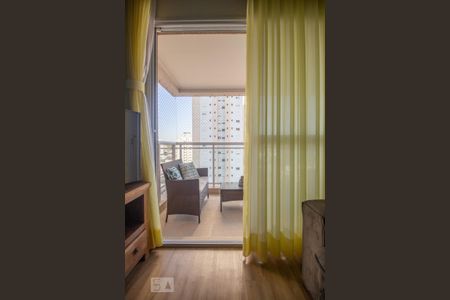 Sala de apartamento para alugar com 2 quartos, 64m² em Vila Alexandria, São Paulo