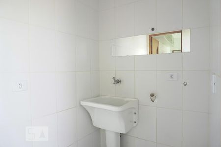 Casa para alugar com 65m², 2 quartos e 4 vagasLavanderia
