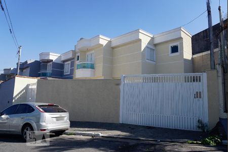Casa para alugar com 65m², 2 quartos e 4 vagasFachada
