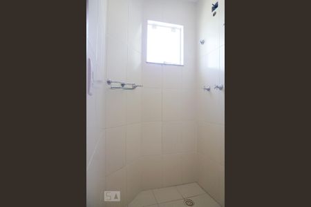 Casa para alugar com 65m², 2 quartos e 4 vagasBanheiro da Suíte 1