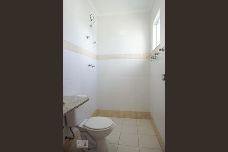 Casa para alugar com 65m², 2 quartos e 4 vagasBanheiro da Suíte 2