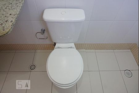 Casa para alugar com 65m², 2 quartos e 4 vagasBanheiro da Suíte 2
