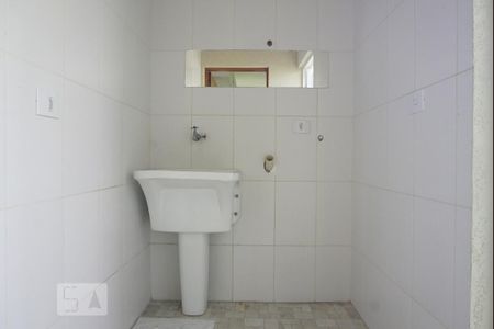Casa para alugar com 65m², 2 quartos e 4 vagasLavanderia
