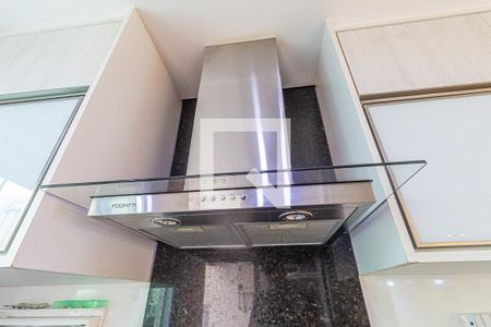 Casa à venda com 195m², 3 quartos e 4 vagas Casa à venda com 195m², 3 quartos e 4 vagasCozinha - Coifa