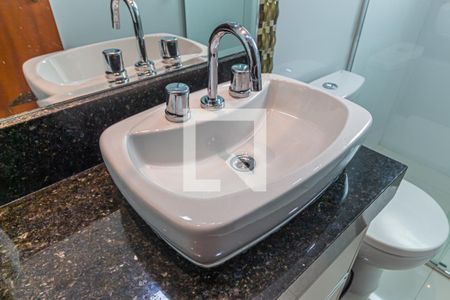 Casa à venda com 195m², 3 quartos e 4 vagas Casa à venda com 195m², 3 quartos e 4 vagasBanheiro da Suite 3 - Pia