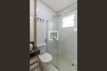 Casa à venda com 195m², 3 quartos e 4 vagas Casa à venda com 195m², 3 quartos e 4 vagasBanheiro da Suite 2