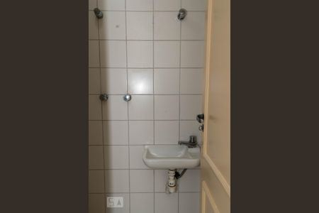 Apartamento para alugar com 85m², 3 quartos e 2 vagas Apartamento para alugar com 85m², 3 quartos e 2 vagasBanheiro de Serviço