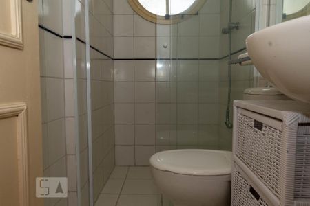 Apartamento para alugar com 85m², 3 quartos e 2 vagas Apartamento para alugar com 85m², 3 quartos e 2 vagasBanheiro