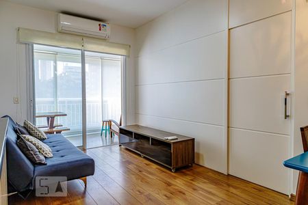 Sala de apartamento para alugar com 1 quarto, 56m² em Cerqueira César, São Paulo