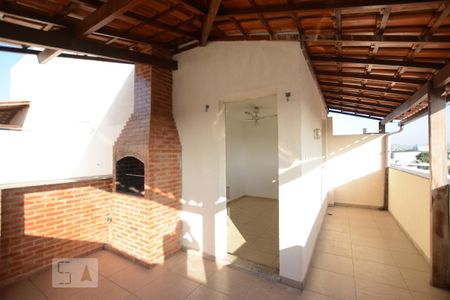 Apartamento à venda com 89m², 2 quartos e 1 vagaSobrado com churrasqueria