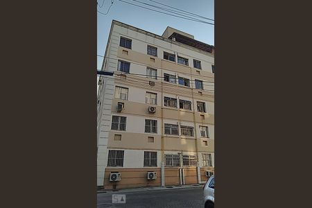 Apartamento à venda com 89m², 2 quartos e 1 vaga Apartamento à venda com 89m², 2 quartos e 1 vagaFachada